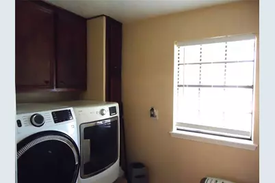 15318 Bonita Springs Drive, Houston, TX 77083 - Photo 18