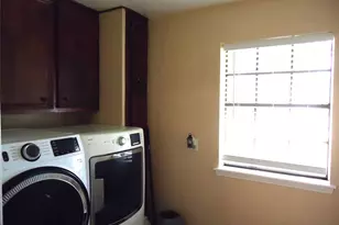 15318 Bonita Springs Dr, Houston, TX 77083 - Photo 18