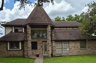 15318 Bonita Springs Dr, Houston, TX 77083 - Photo 2