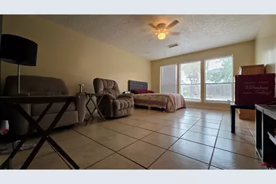 15318 Bonita Springs Drive, Houston, TX 77083 - Photo 20