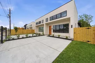 8203 Calhoun Rd, Houston, TX 77033 - Photo 4