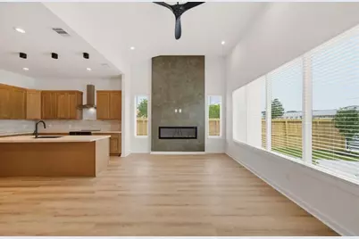 8203 Calhoun Road #B, Houston, TX 77033 - Photo 8