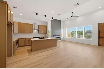 8203 Calhoun Road #B, Houston, TX 77033 - Photo 14