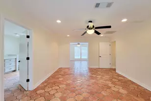 18603 Point Lookout Dr, Houston, TX 77058 - Photo 20