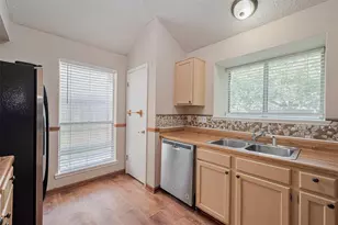 6907 Yardley Dr, Katy, TX 77494 - Photo 10