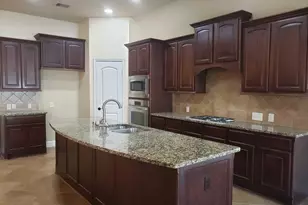 5927 Bristol Path Ln, Sugar Land, TX 77479 - Photo 8
