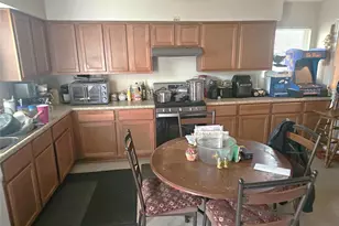 3310 Ave M 1/2, Galveston, TX 77550 - Photo 2