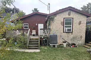 3310 Ave M 1/2, Galveston, TX 77550 - Photo 12