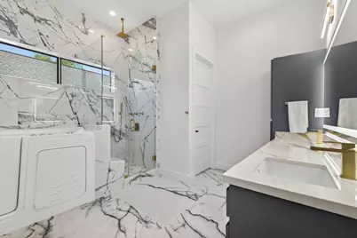 5327 S Braeswood Boulevard, Houston, TX 77096 - Photo 22