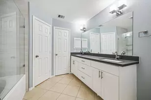 5239 Schuler St, Houston, TX 77007 - Photo 12