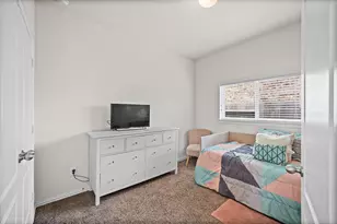 11327 Creekway Bend Dr, Humble, TX 77396 - Photo 10