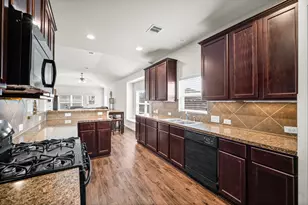 11327 Creekway Bend Dr, Humble, TX 77396 - Photo 18