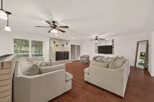 1209 Sunset Dr, Dickinson, TX 77539 - Photo 2