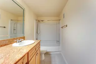 2255 Braeswood Park Dr, Houston, TX 77030 - Photo 36