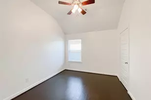 18126 Golden Falls Ln, Spring, TX 77379 - Photo 32