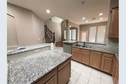 3305 N Knollcrest Lane, Pearland, TX 77584 - Photo 8