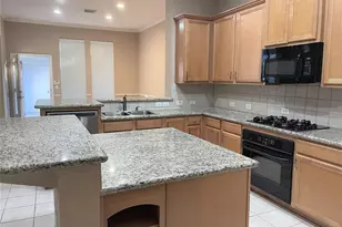 3305 N Knollcrest Ln, Pearland, TX 77584 - Photo 6