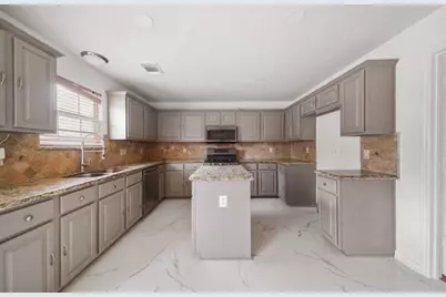 611 Brazos Trace Drive, Richmond, TX 77469 - Photo 6