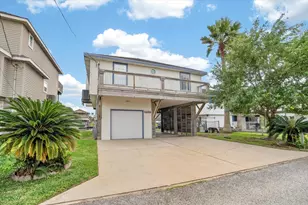 514 Pompano St, Bayou Vista, TX 77563 - Photo 2