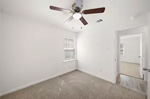 2942 Knotty Oaks Trail, Houston, TX 77045 - Photo 12