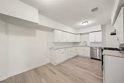 2942 Knotty Oaks Trail, Houston, TX 77045 - Photo 8