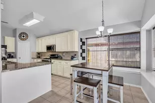 3615 Parkshire Dr, Pearland, TX 77584 - Photo 12