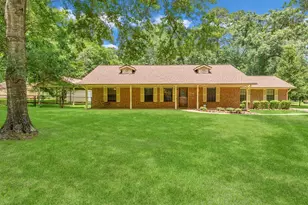 361 Forest Ln, Huntsville, TX 77340 - Photo 1