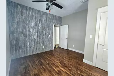 614 N York Street, Houston, TX 77003 - Photo 8