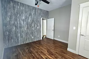 614 N York St, Houston, TX 77003 - Photo 8