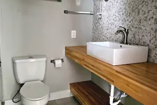 614 N York St, Houston, TX 77003 - Photo 10