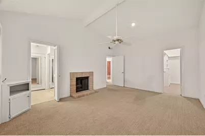 11711 Memorial Drive #13, Houston, TX 77024 - Photo 24