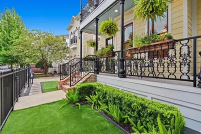 504 W 10th Street, Houston, TX 77008 - Photo 2
