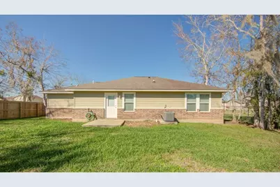 253 Briarcreek Street, Richwood, TX 77531 - Photo 8