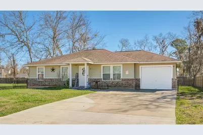 253 Briarcreek Street, Richwood, TX 77531 - Photo 1