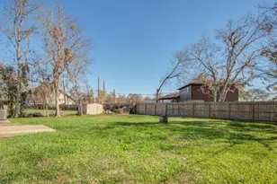 253 Briarcreek St, Richwood, TX 77531 - Photo 6