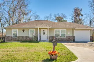 253 Briarcreek St, Richwood, TX 77531 - Photo 2