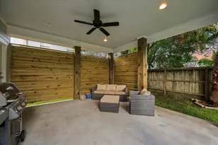 209 Queen Rd, Clear Lake Shores, TX 77565 - Photo 36