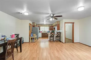 1421 N Ave S, Freeport, TX 77541 - Photo 12