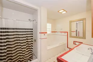 1421 N Ave S, Freeport, TX 77541 - Photo 24