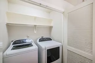 3208 Clearview Cir, Houston, TX 77025 - Photo 30