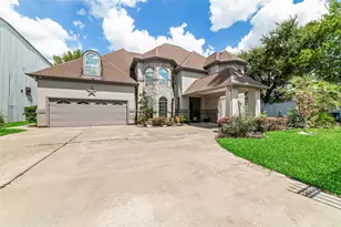 2426 Tackaberry St, Houston, TX 77009 - Photo 2