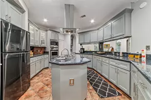 2426 Tackaberry St, Houston, TX 77009 - Photo 38