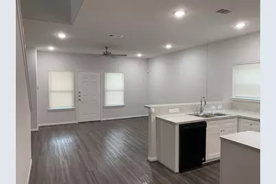 8102 Caddo #A, Houston, TX 77078 - Photo 2