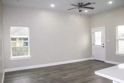 8309 Parker Road #A, Houston, TX 77078 - Photo 2