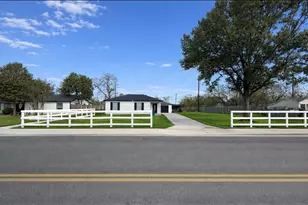 1305 Jackson Ave, Pasadena, TX 77506 - Photo 2