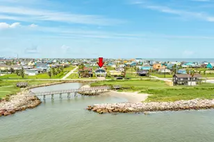 310 Parkview Rd, Surfside Beach, TX 77541 - Photo 4