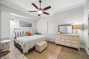1210 Avenue M, Galveston, TX 77550 - Photo 10