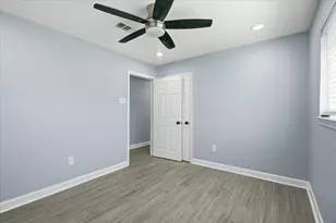 5006 Homewood Ln, Baytown, TX 77521 - Photo 30