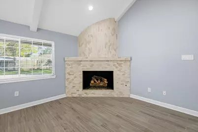 5006 Homewood Lane, Baytown, TX 77521 - Photo 6