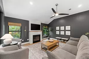 51 Sky Terrace Pl, The Woodlands, TX 77381 - Photo 8